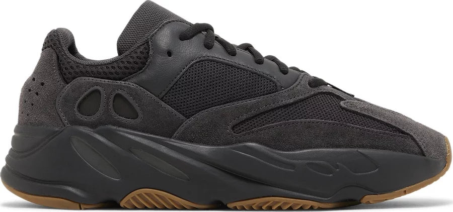 All black yeezys 700 clearance