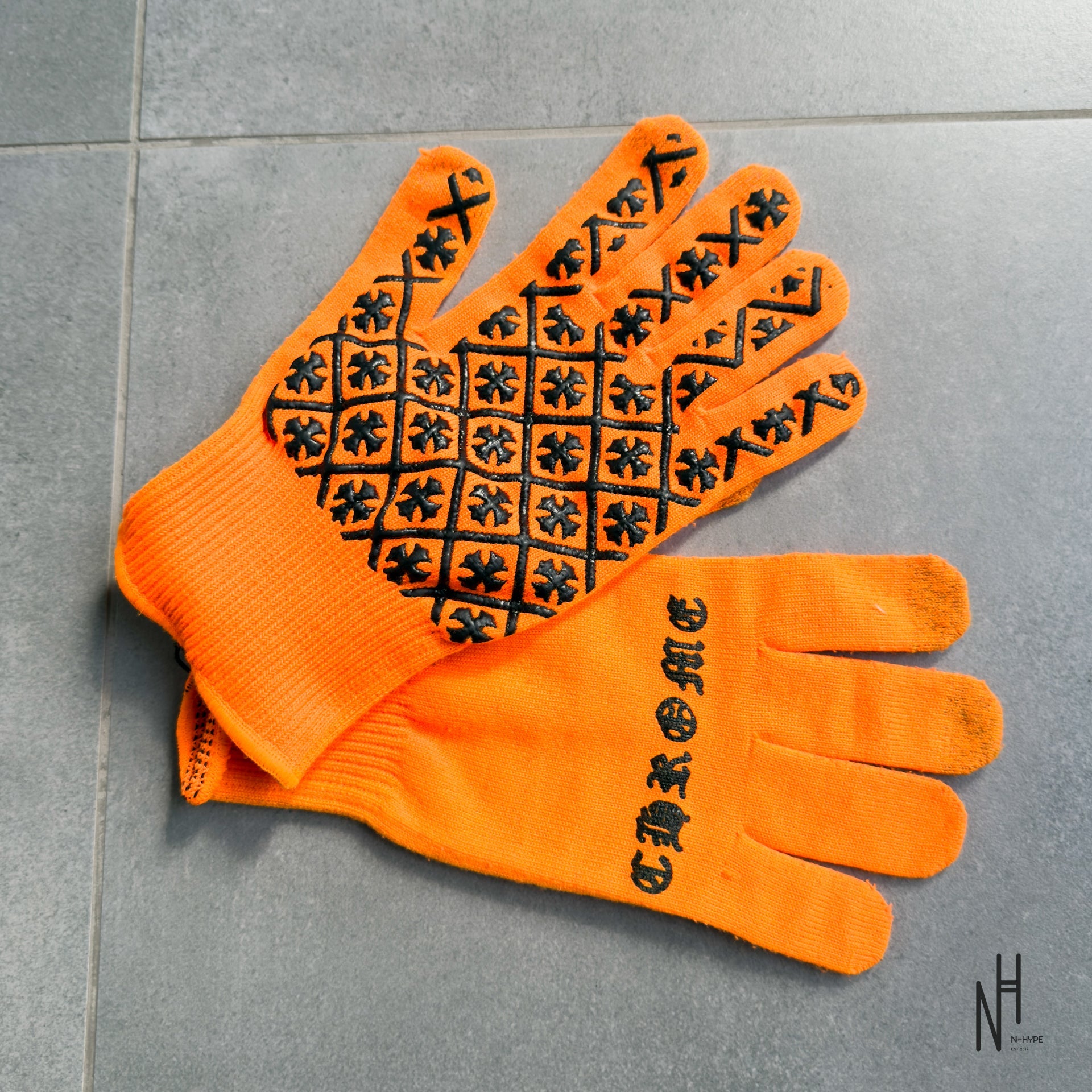 Chrome Hearts Orange Gloves | N-Hype