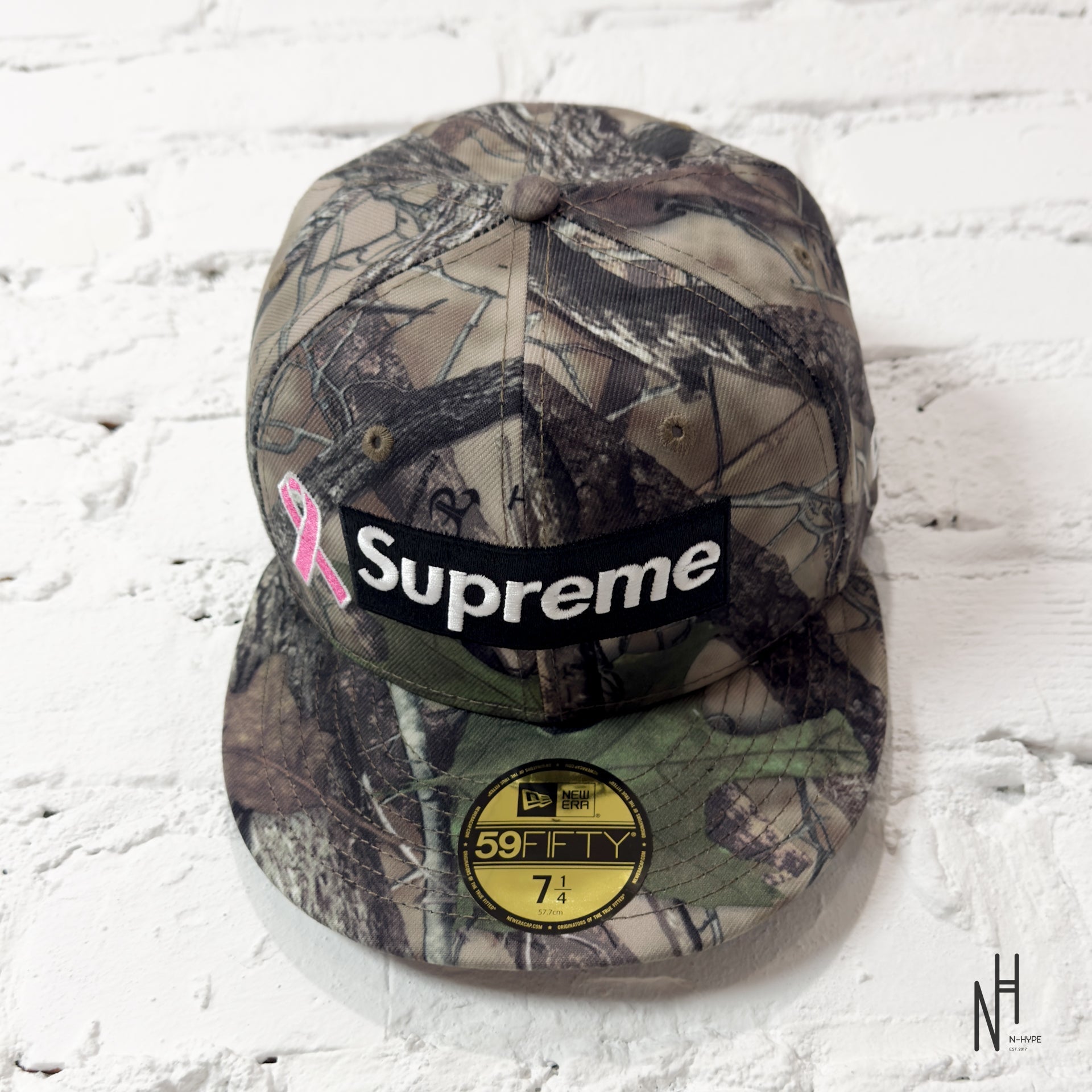 Supreme x New Era Breast Cancer Awareness Box Logo Fitted Hat