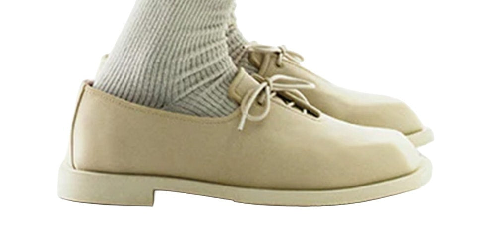Nowe Sneakersy CIOCCOLATO od HOMME PLISSÉ ISSEY MIYAKE: Połączenie Sztuki i Funkcjonalności