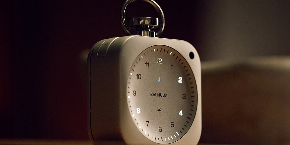 BALMUDA Prezentuje Nowy "Zegar": Innowacyjne Połączenie Czasu i Dźwięku