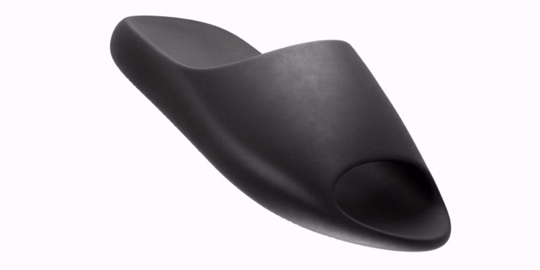 YZY Prezentuje Nowe Klapki YS-02 w Stylu Stealth Black