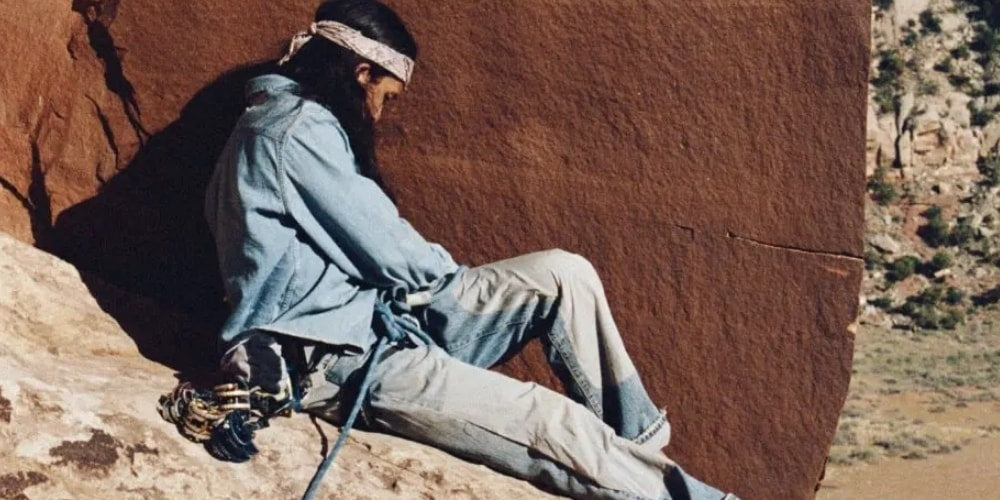 SATISFY i Levi's: Nowa Kolekcja Skierowana na Wspinaczkę i Użyteczność