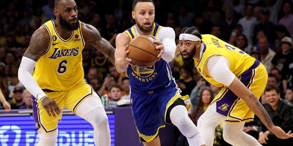Warriors Planują Połączenie LeBrona Jamesa, Anthony'ego Davisa i Stephena Curry'ego w Tej Offseason