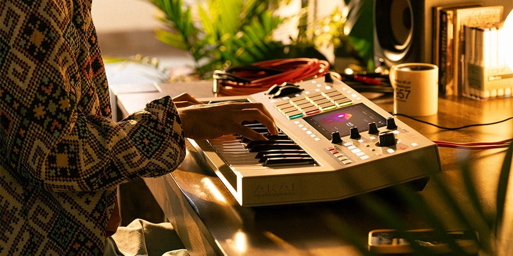 Akai Professional Wprowadza Nowe MPC One G2 i MPC Key 37 G2 – Rewolucja w Produkcji Muzycznej