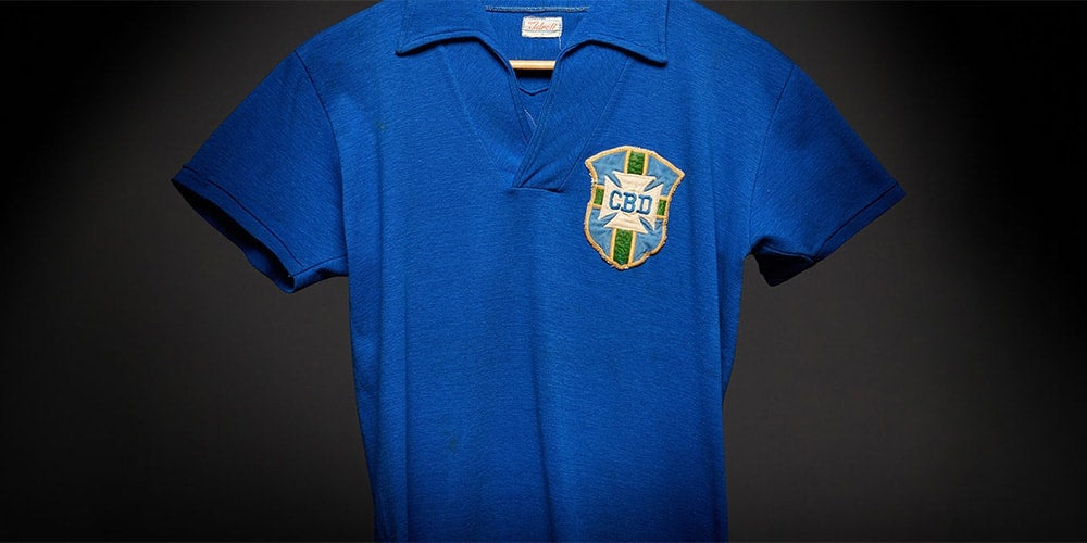 Ikoniczna Koszulka Pelé z Mistrzostw Świata 1958 na Aukcji – Historia i Wartość