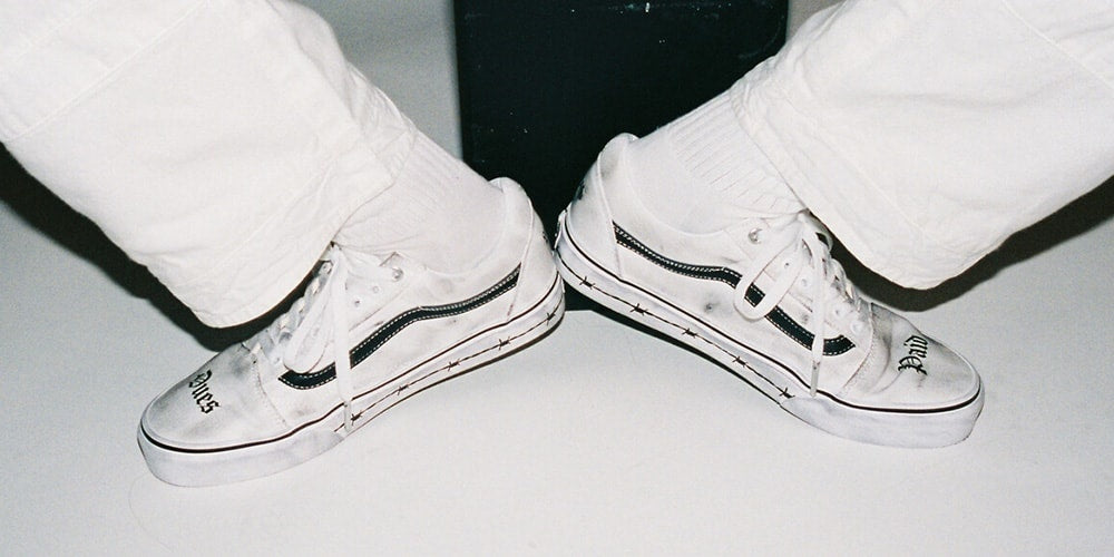 Travis Barker Przedstawia Odmienioną Wersję Vans Old Skool w Czystym "Białym" Stylu