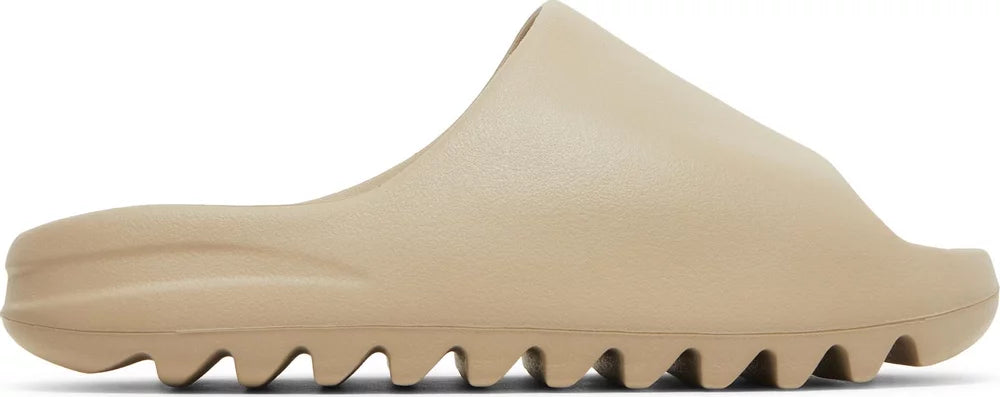 Adidas Yeezy Slide Pure - stylizacje na lato 2026 w N-Hype