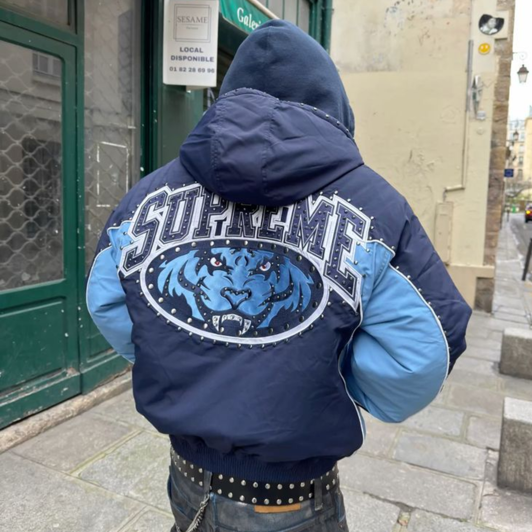 Dlaczego oversize nadal rządzi w streetwearze i czy to się zmieni?
