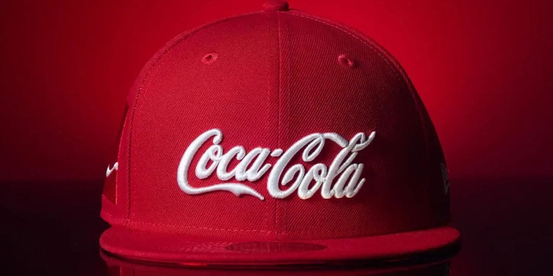 Coca-Cola i New Era w Kolaboracji z Kosuke Kawamurą – Nowa Kolekcja Streetwearowa