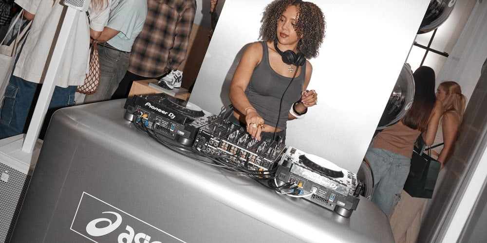 JD x ASICS: Nowy Pop-Up Łączy Ruch, Muzykę i Styl w Londynie