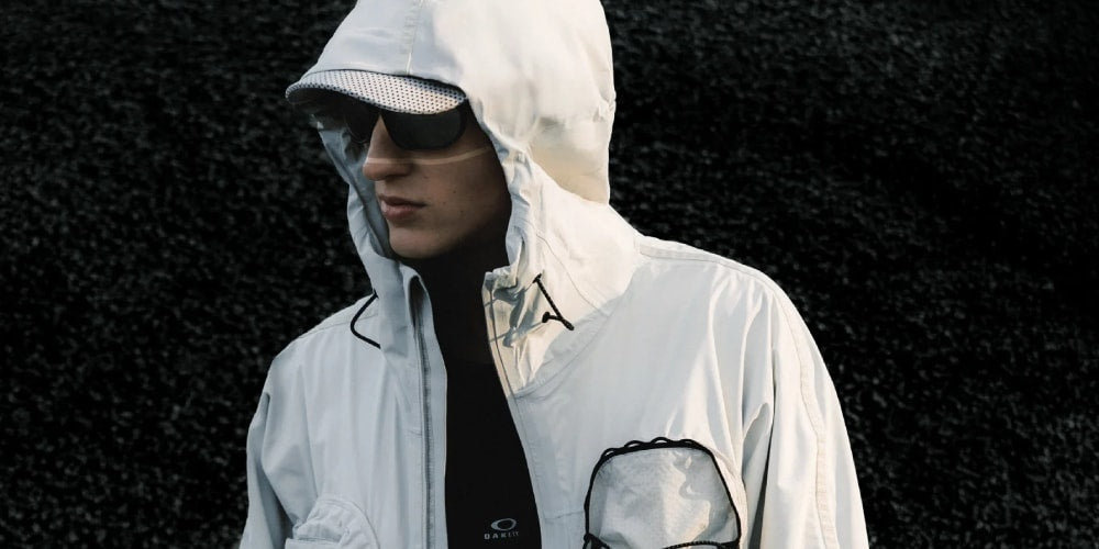 Nowa Kolekcja Latitude SS26 od Oakley – Połączenie Miejskiego Stylu i Funkcjonalności