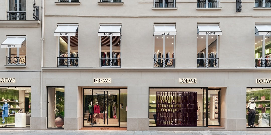 Nowa Flaga LOEWE na Rue Saint-Honoré: Unikalne Połączenie Sztuki i Mody