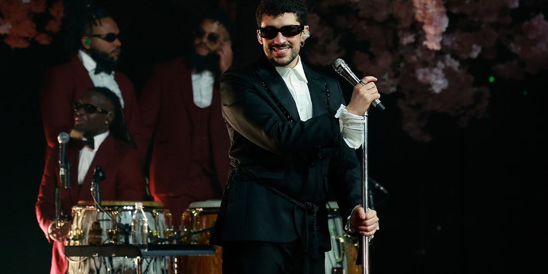 Bad Bunny w unikalnym garniturze Bode na swoim debiucie w Azji