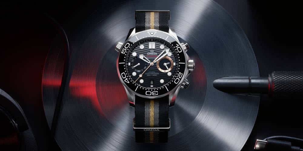 OMEGA Prezentuje Nowy Zegarek “007 First Light” – Połączenie Gier i Stylu
