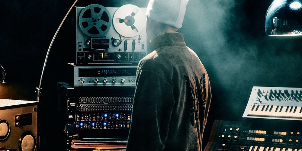 OVO i NEEDLES Łączą Siły w Nowej Kolekcji Streetwearowej