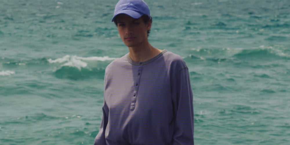 Nonnative Prezentuje Kolekcję SS26 "Urban Suburban" – Połączenie Inspiracji Miejskiej i Nadmorskiej