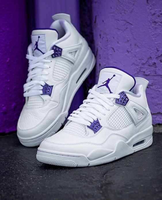 Kiedy wyszły Jordan 4?