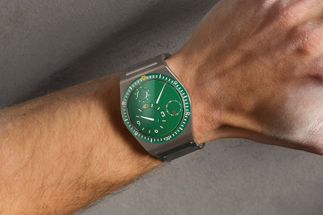 Ressence prezentuje nowe warianty kolorystyczne zegarka TYPE 7 – Black i Cactus