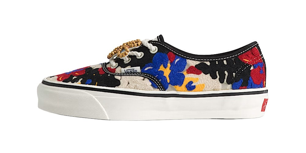 Vans Premium Authentic 44 z Ręcznie Wykonaną Kwiatową Haftą – Nowość w Świecie Streetwearu