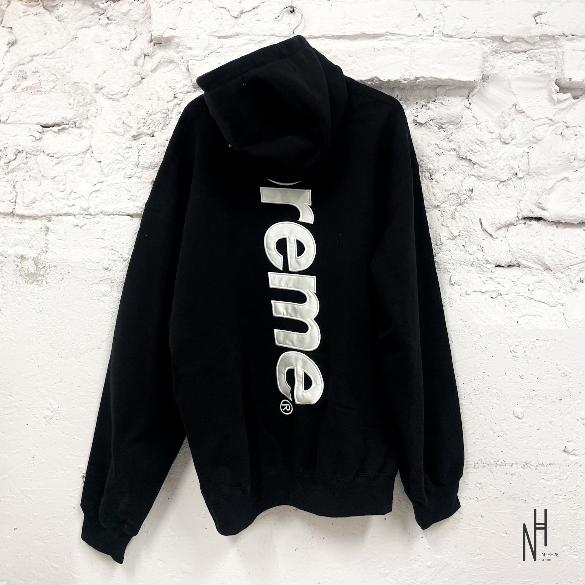Bluza Supreme Satin Applique Hooded Sweatshirt | N-HYPE – N-Hype