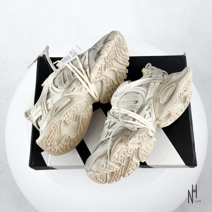 adidas XLG Runner Deluxe Wonder Beige