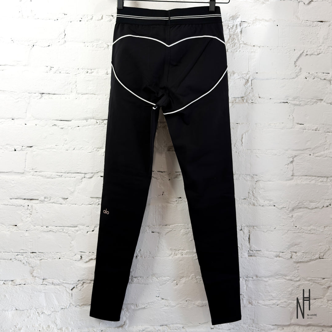 Alo Yoga Airbrush High-Waist Heart Throb Legging Black White