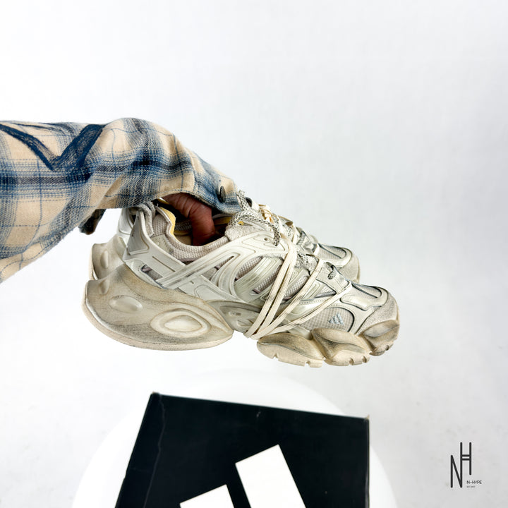 adidas XLG Runner Deluxe Wonder Beige