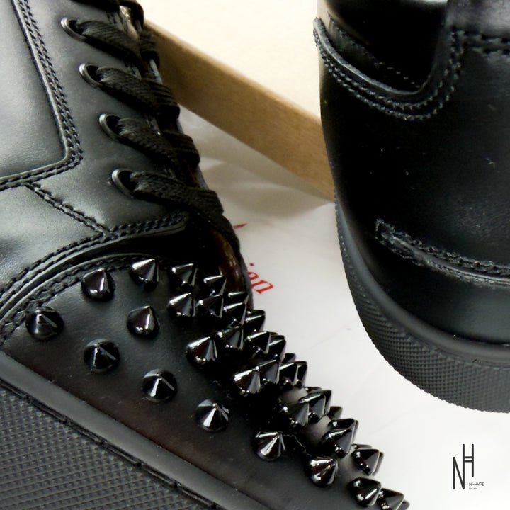 Christian Louboutin Louis Junior Spikes Flat Black