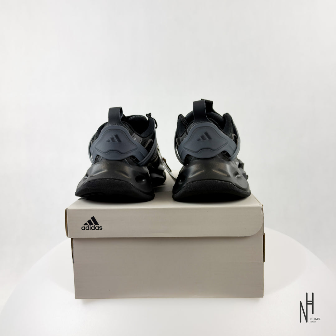adidas XLG Runner Deluxe Black