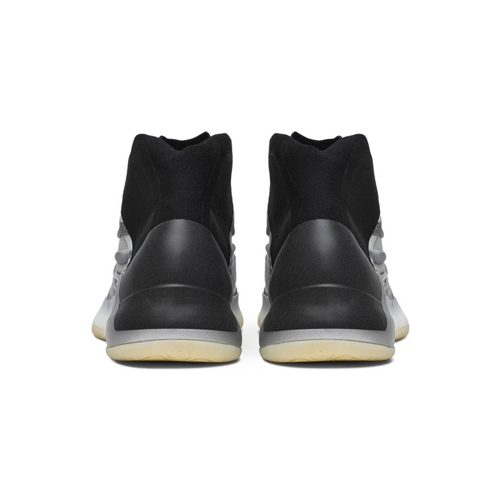 Adidas YZY QNTM BSKTBL (Performance Basketball Model)