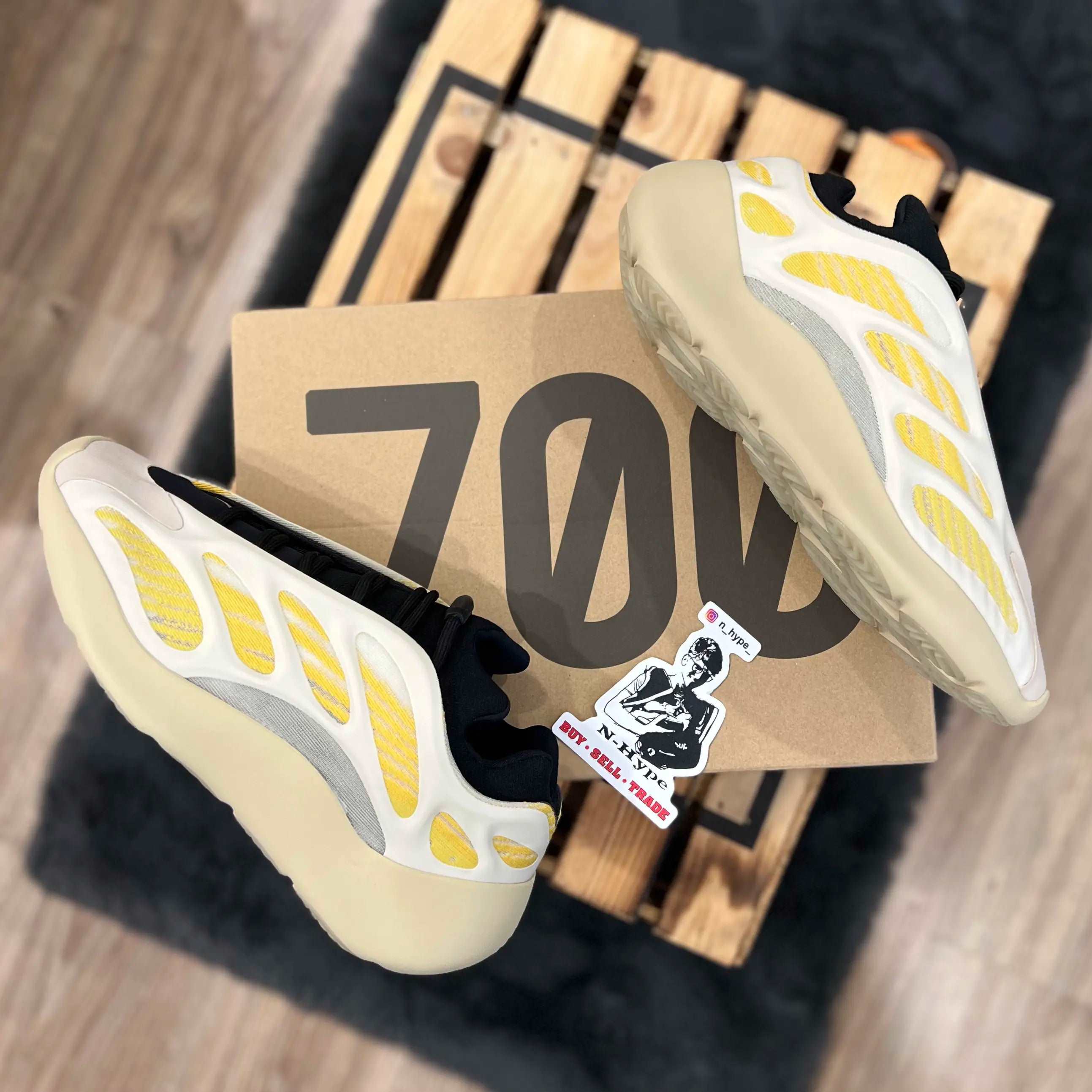 Adidas Yeezy 700 V3 Safflower - G54853 - N-Hype