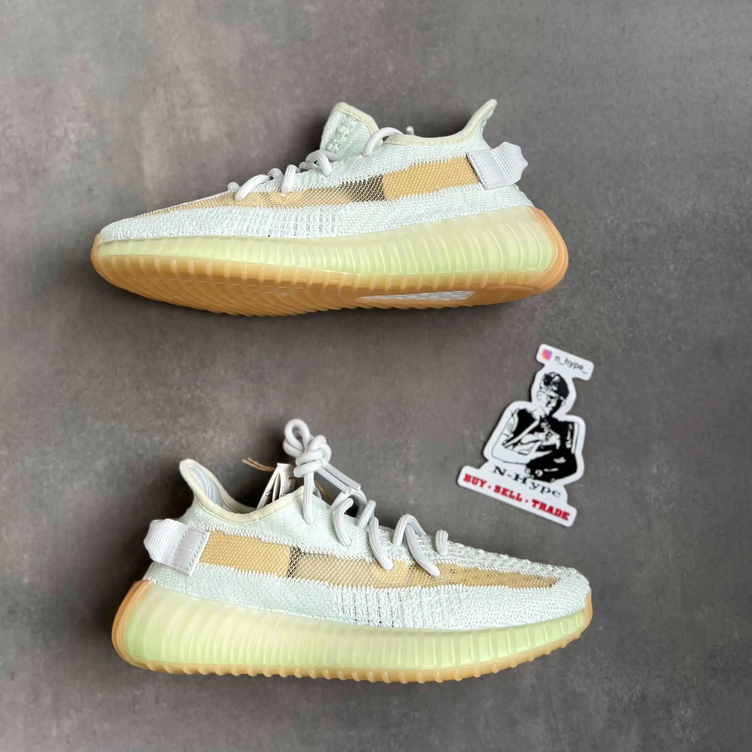 Adidas originals yeezy outlet boost 350 v2 hyperspace