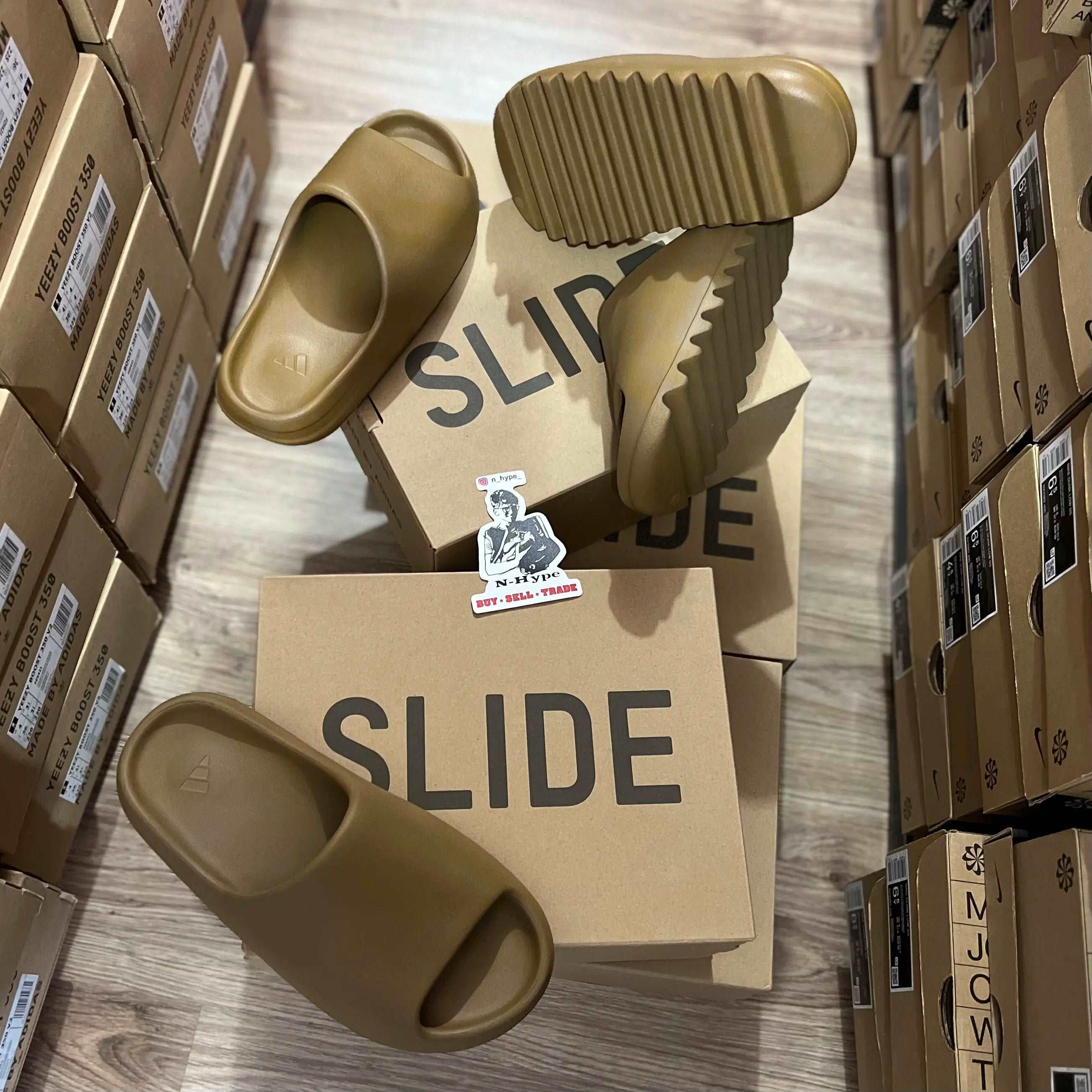 【人気ショップ】yeezy slide 靴