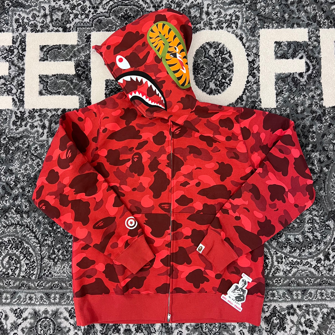 BAPE Color Camo Shark Full Zip Hoodie Red Showroom NHype Lodz Polska 3