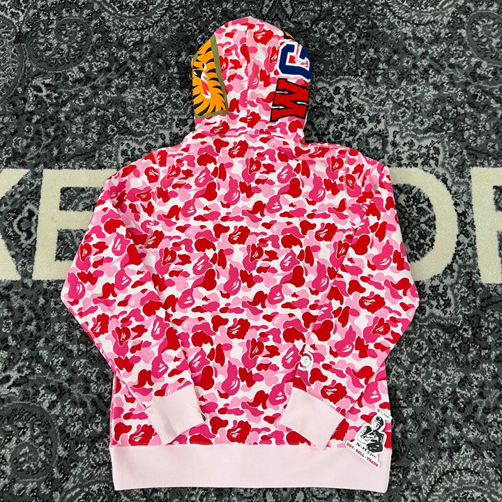 BAPE SHARK ZIP HOODIE Pink Camo Showroom NHype Lodz Polska 2