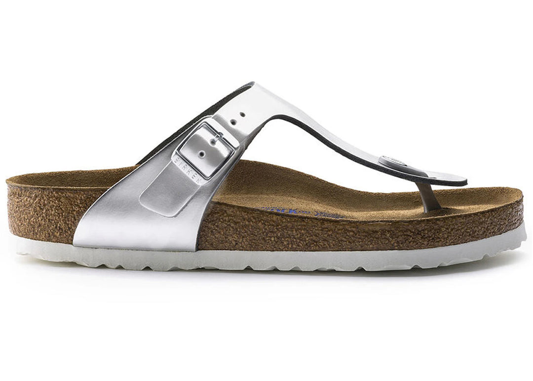 Birkenstock Gizeh Softbed Metallic Silver (Women's) - Metaliczny. - N-Hype