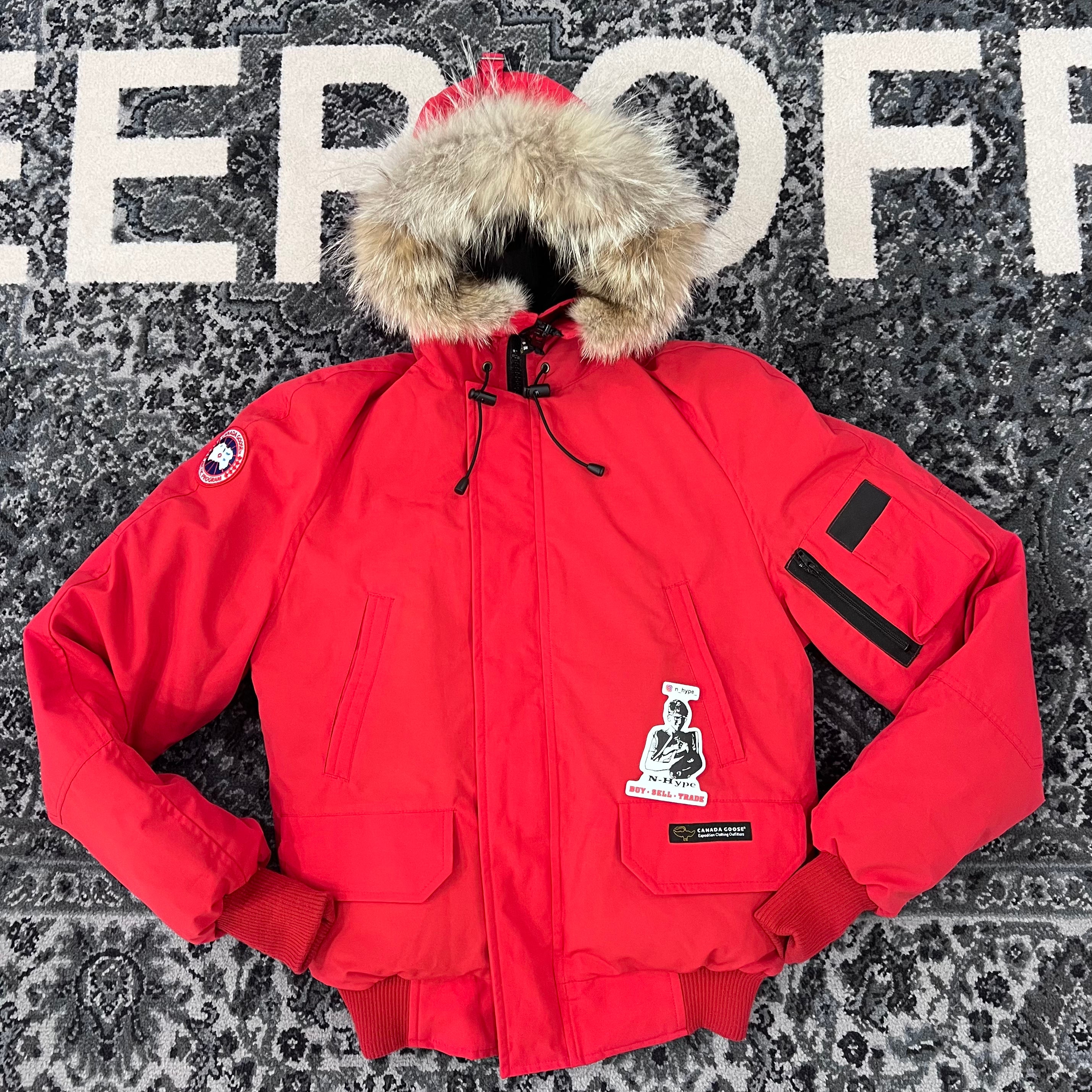 CANADA GOOSE Chilliwack fur-trimmed Arctic-Tech bomber jacket Showroom NHype Lodz Polska