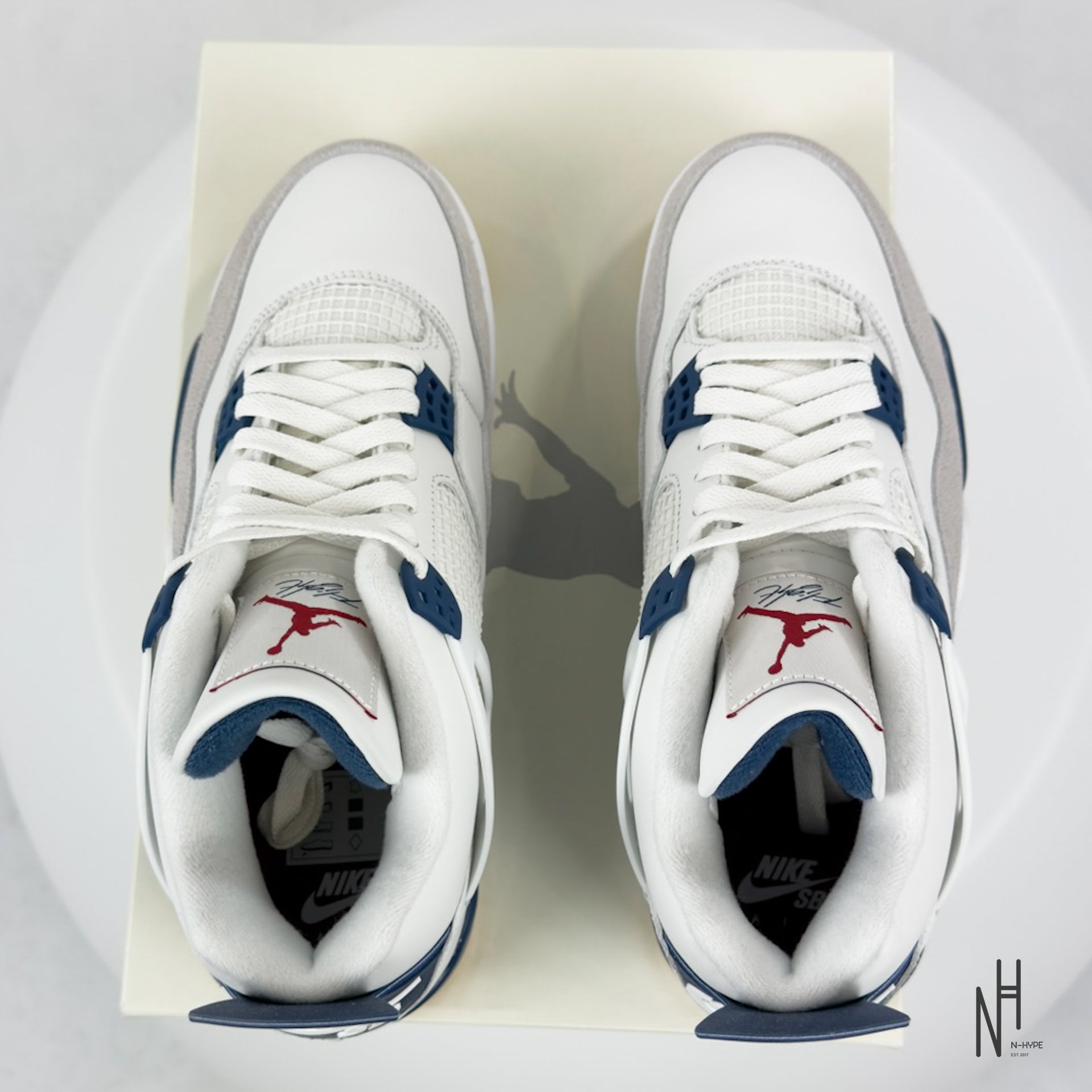 Nike SB x Air Jordan 4 