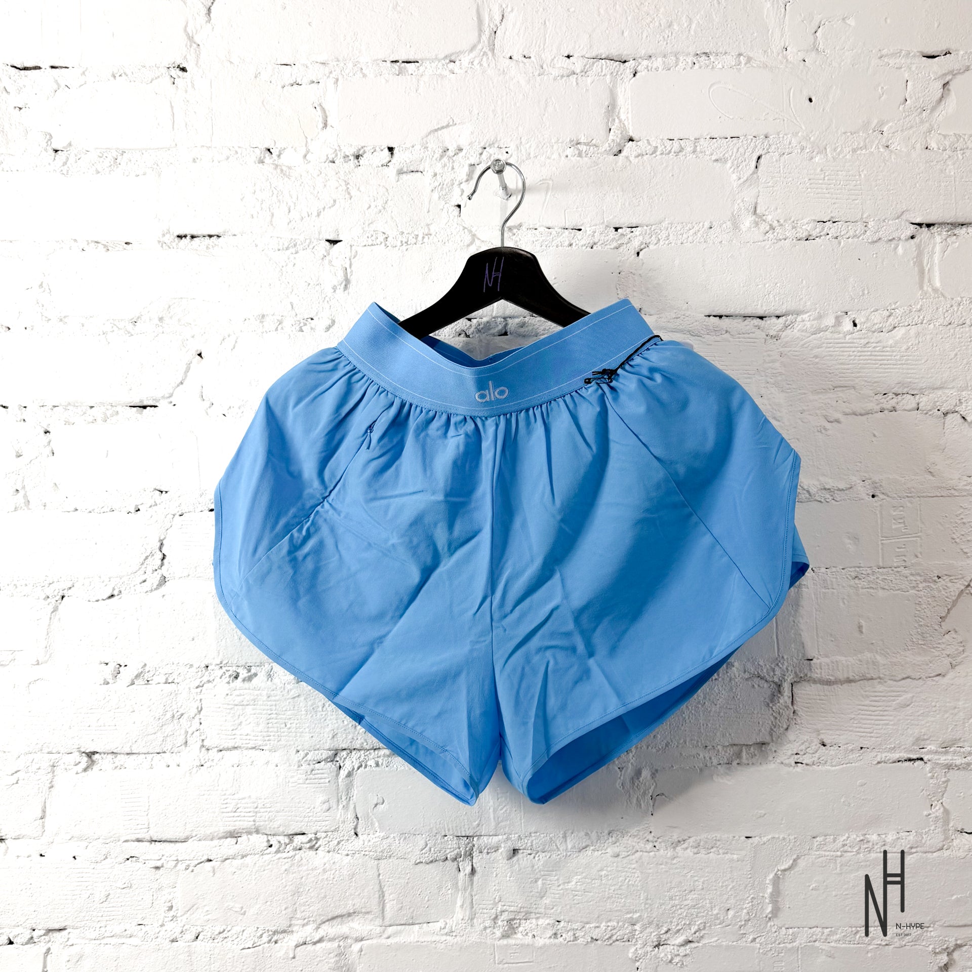 Alo Yoga Match Point Short Azure Blue | N-Hype