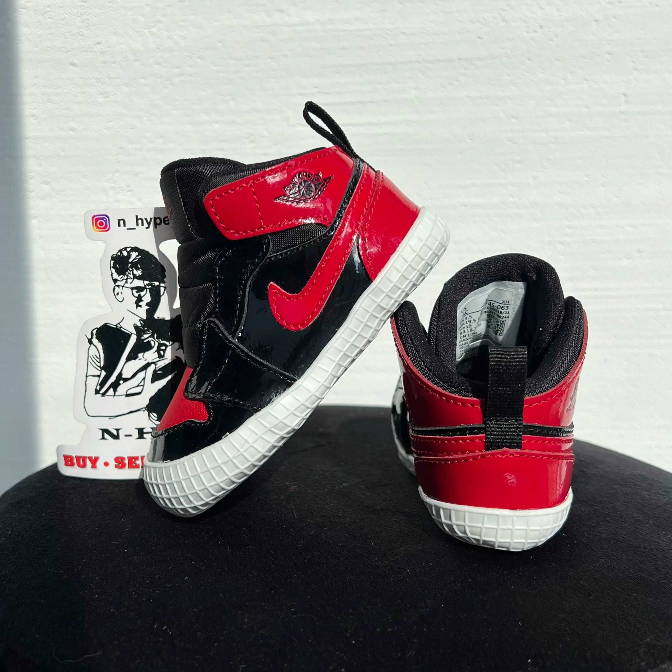 Jordan 1 hotsell bred crib