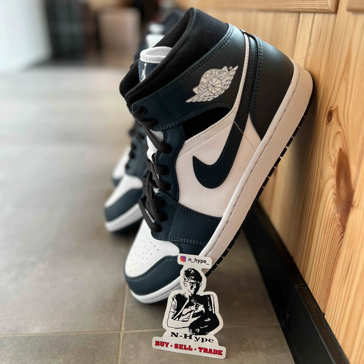 Jordan 1 Mid Armory Navy