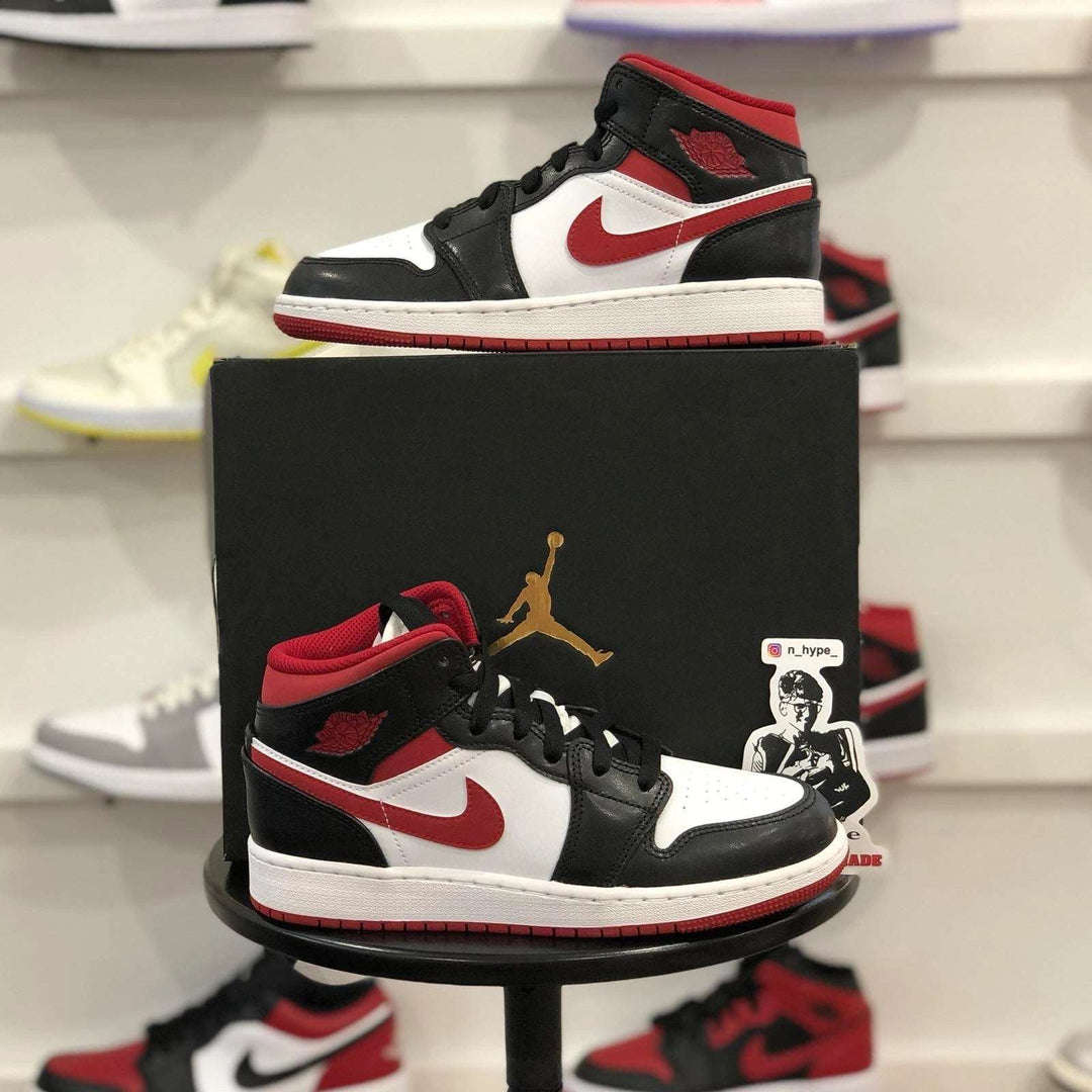 Jordan 1 Mid Gym Red Black White (GS)