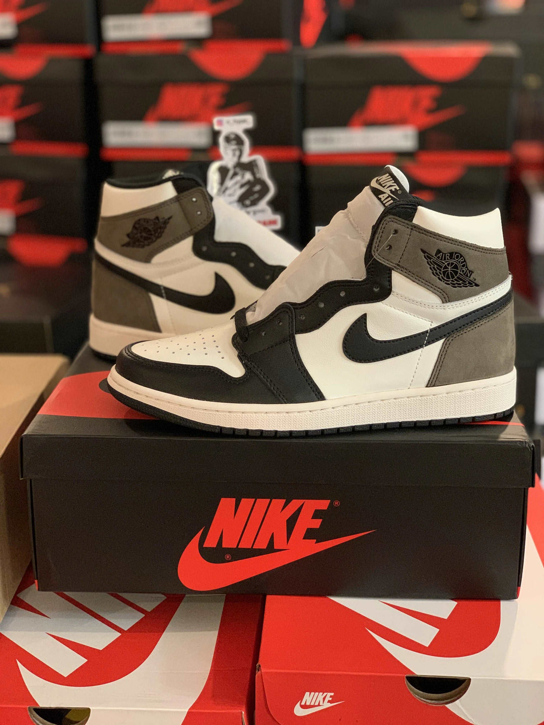 Jordan 1 Retro High Dark Mocha