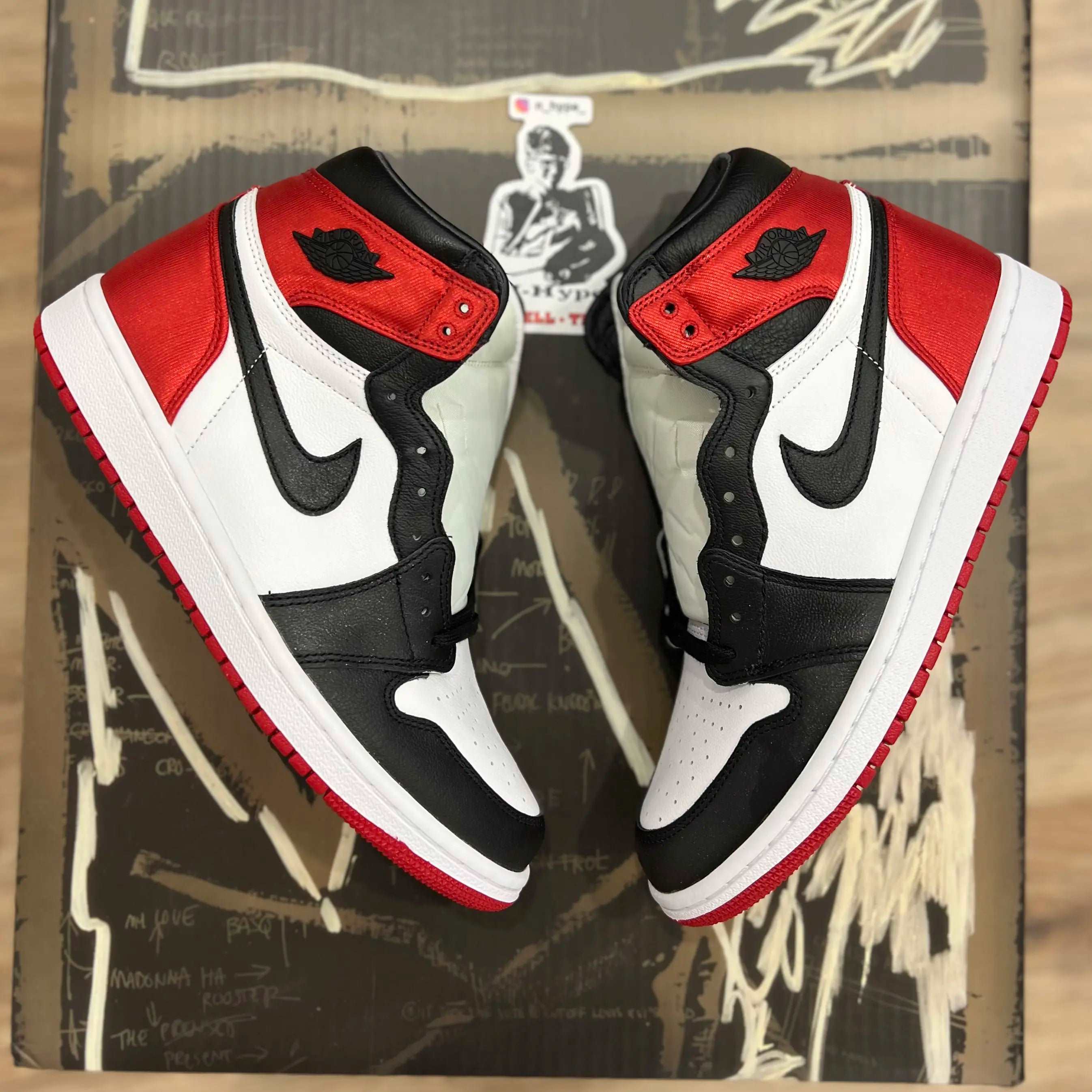 Jordan 1 black toe satin best sale