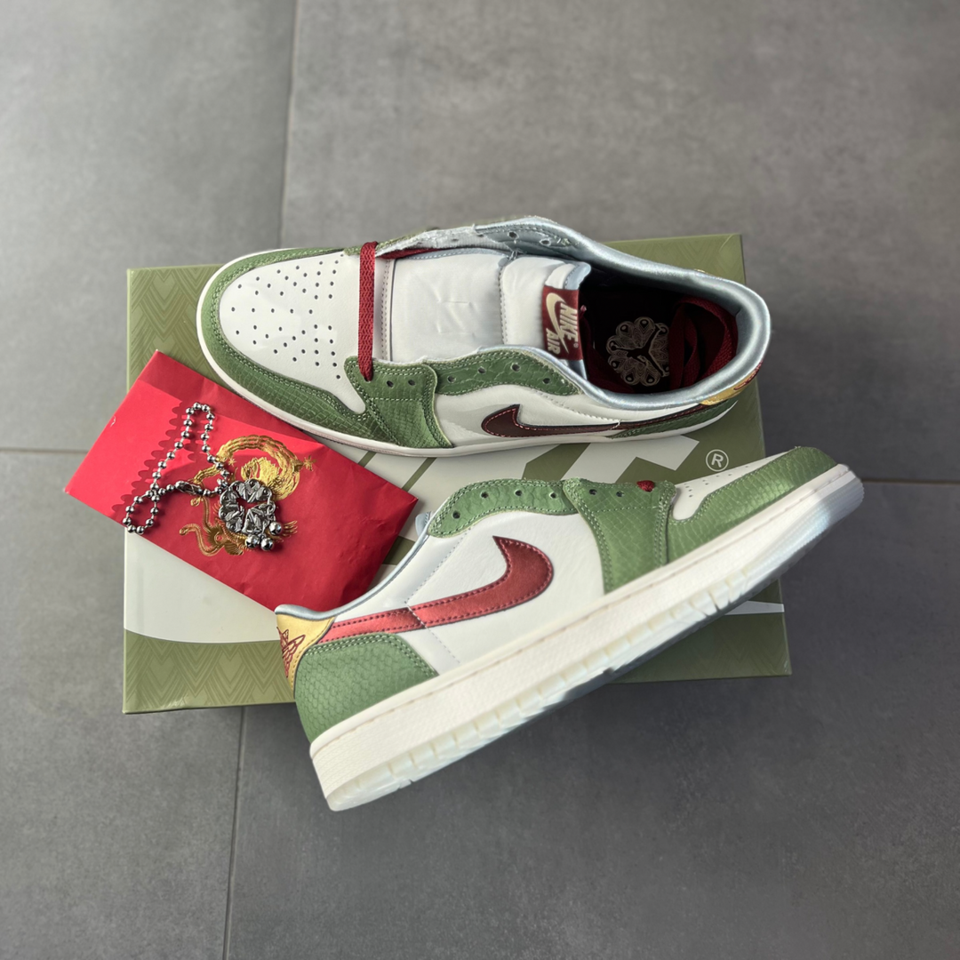 Jordan 1 Retro Low OG Year of the Dragon (2024)