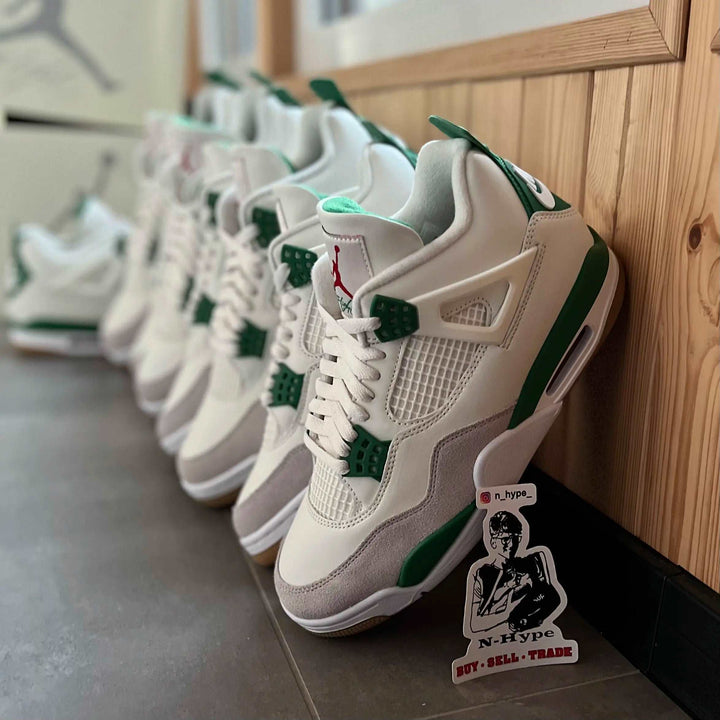 Jordan 4 Retro SB Pine Green