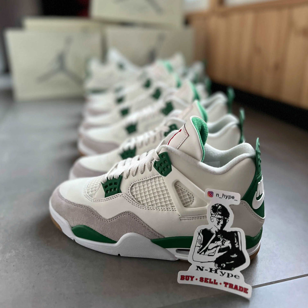 Jordan 4 Retro SB Pine Green