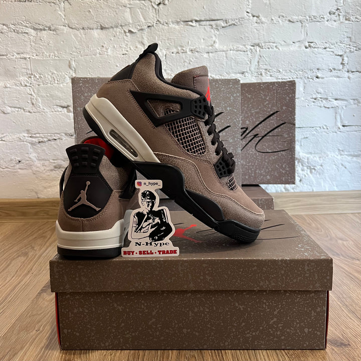 Jordan 4 Retro Taupe Haze Showroom NHype Lodz Polska 2