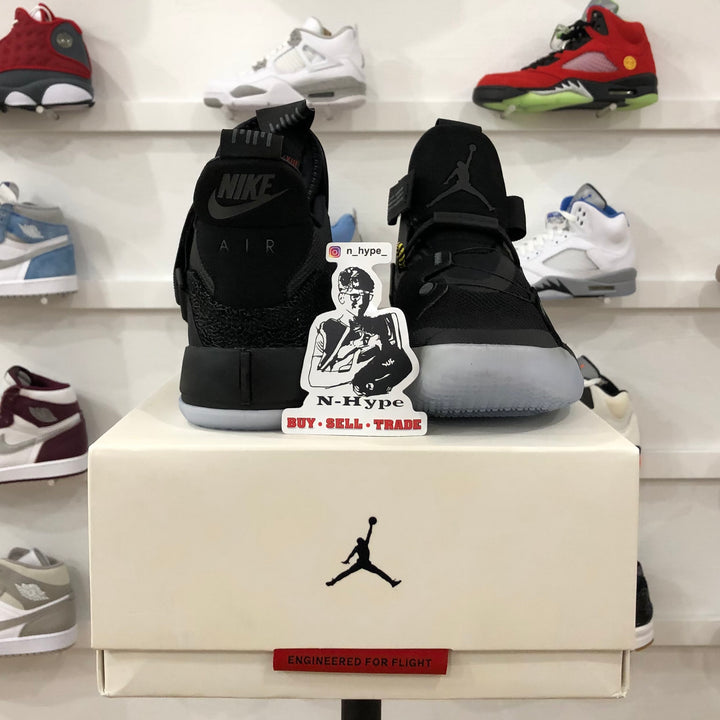 Jordan XXXIII Blackout Showroom NHype Lodz Polska 1